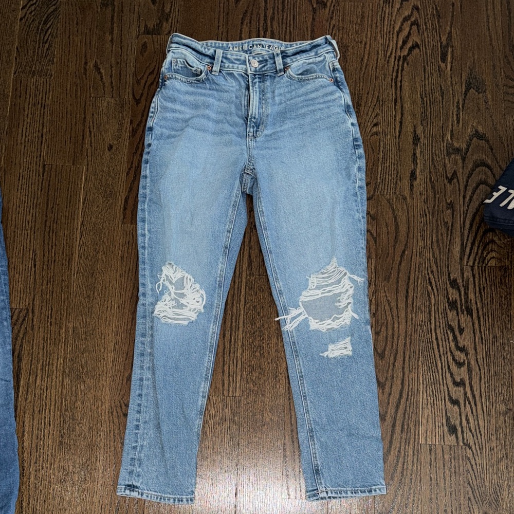 New American Eagle Outfitters Light Blue Distressed Boyfriend Jeans